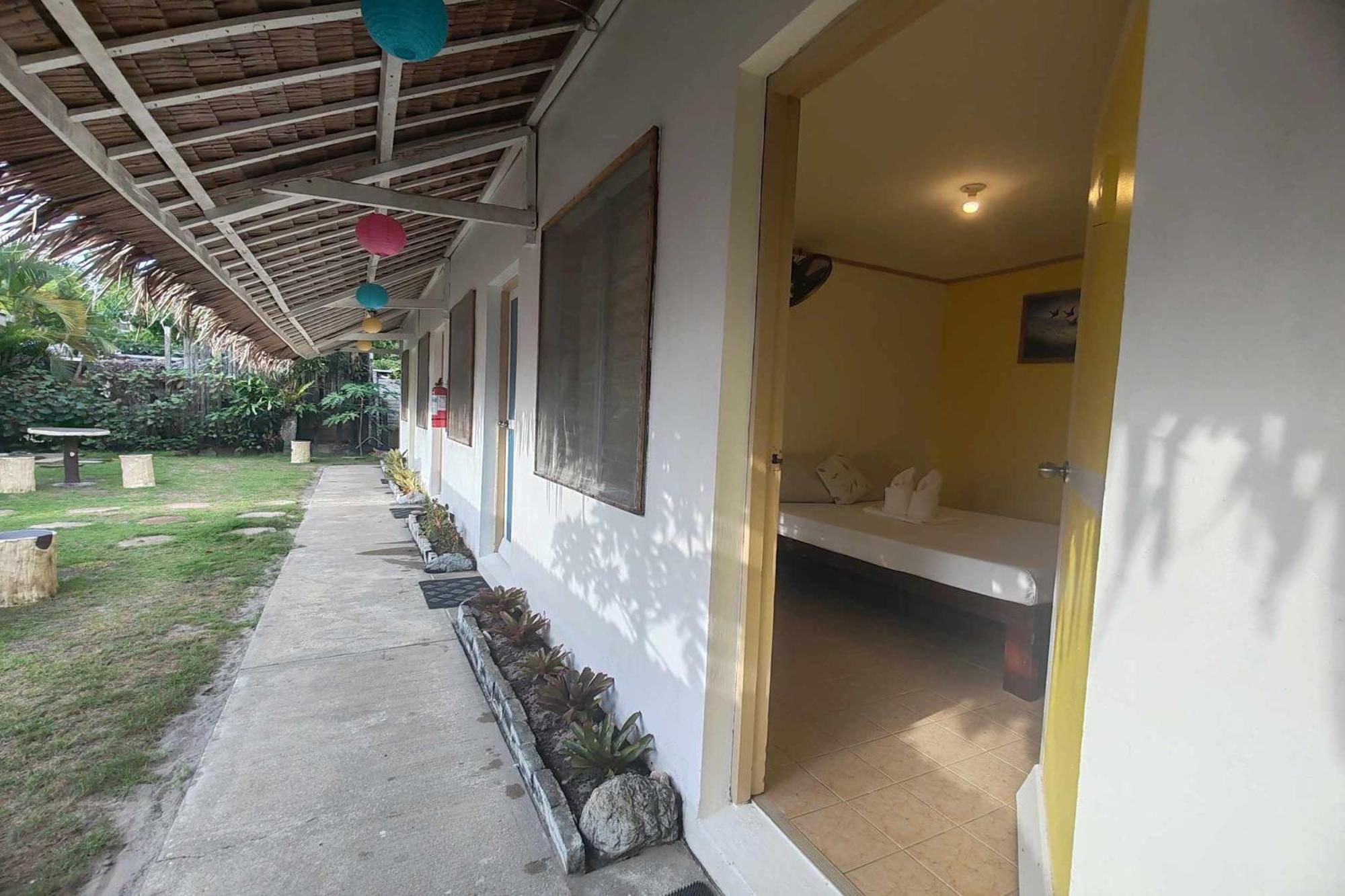 Summer Homes Beach Resort And Cottages Palawan Barton 외부 사진